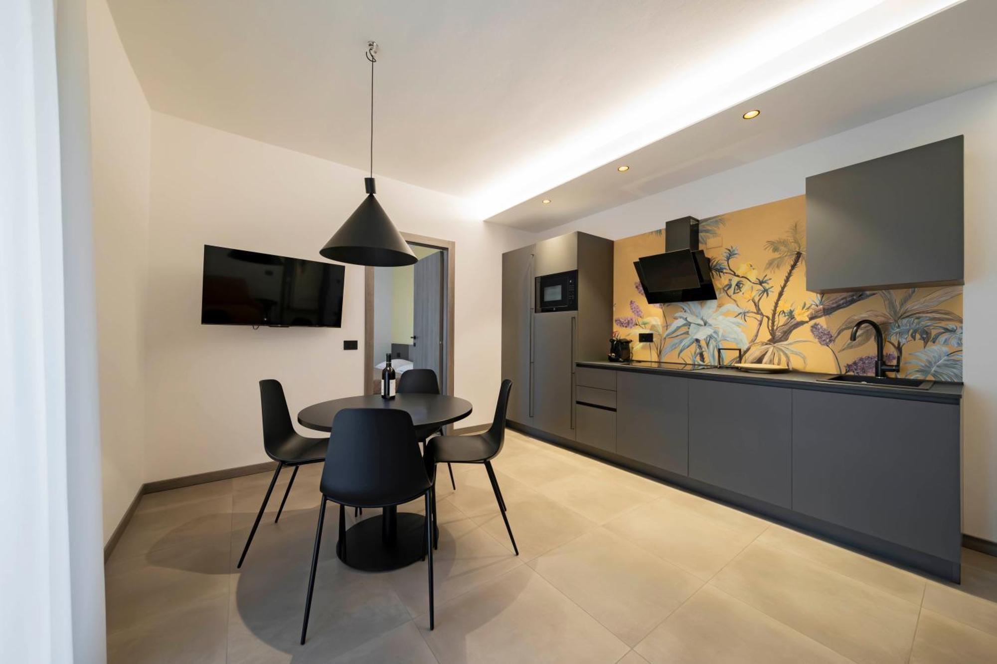 Apartmentsgarda Garda  Buitenkant foto